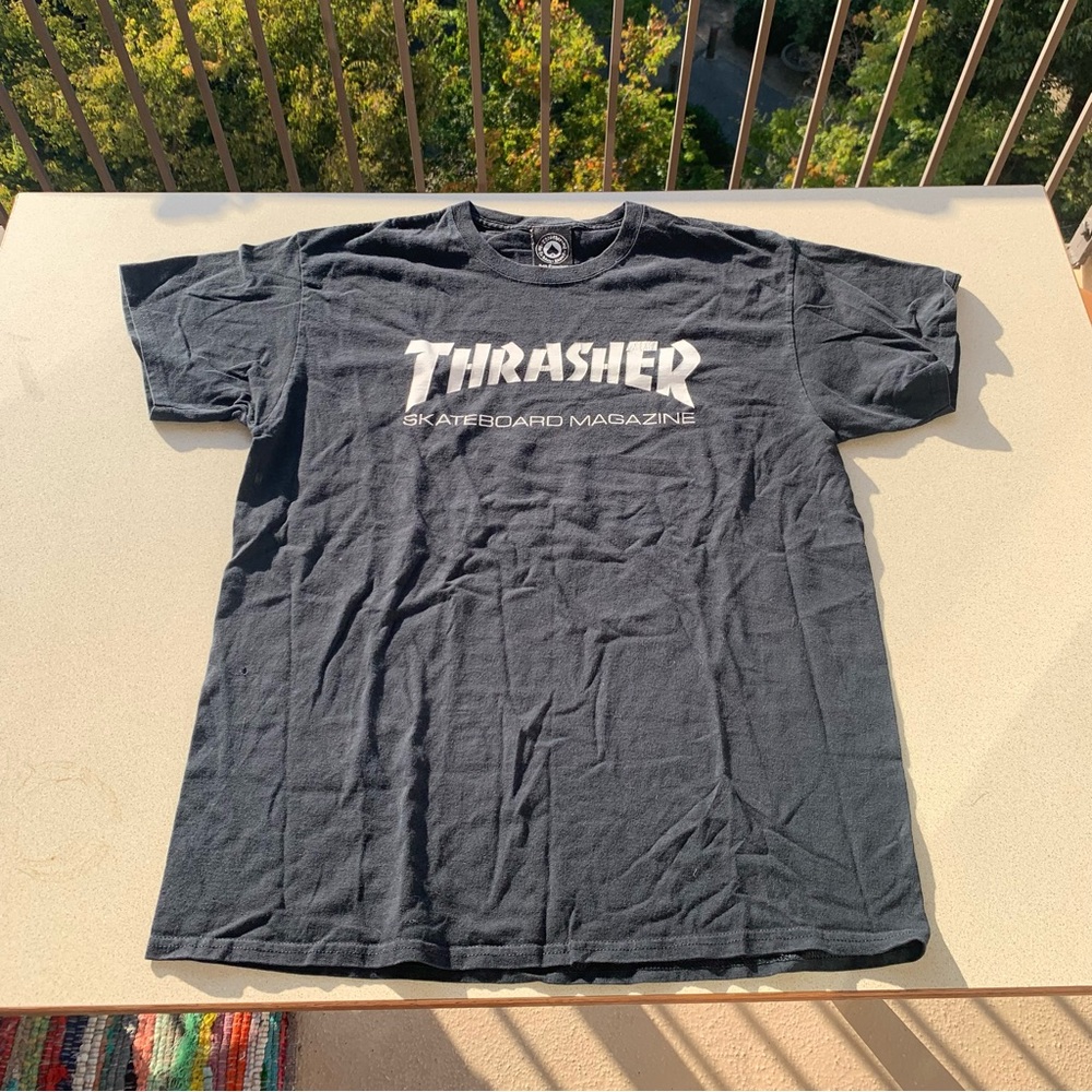 Vintage Thrasher T-shirt Skating Faded Black Skateboarding Men’s Tee Size Large